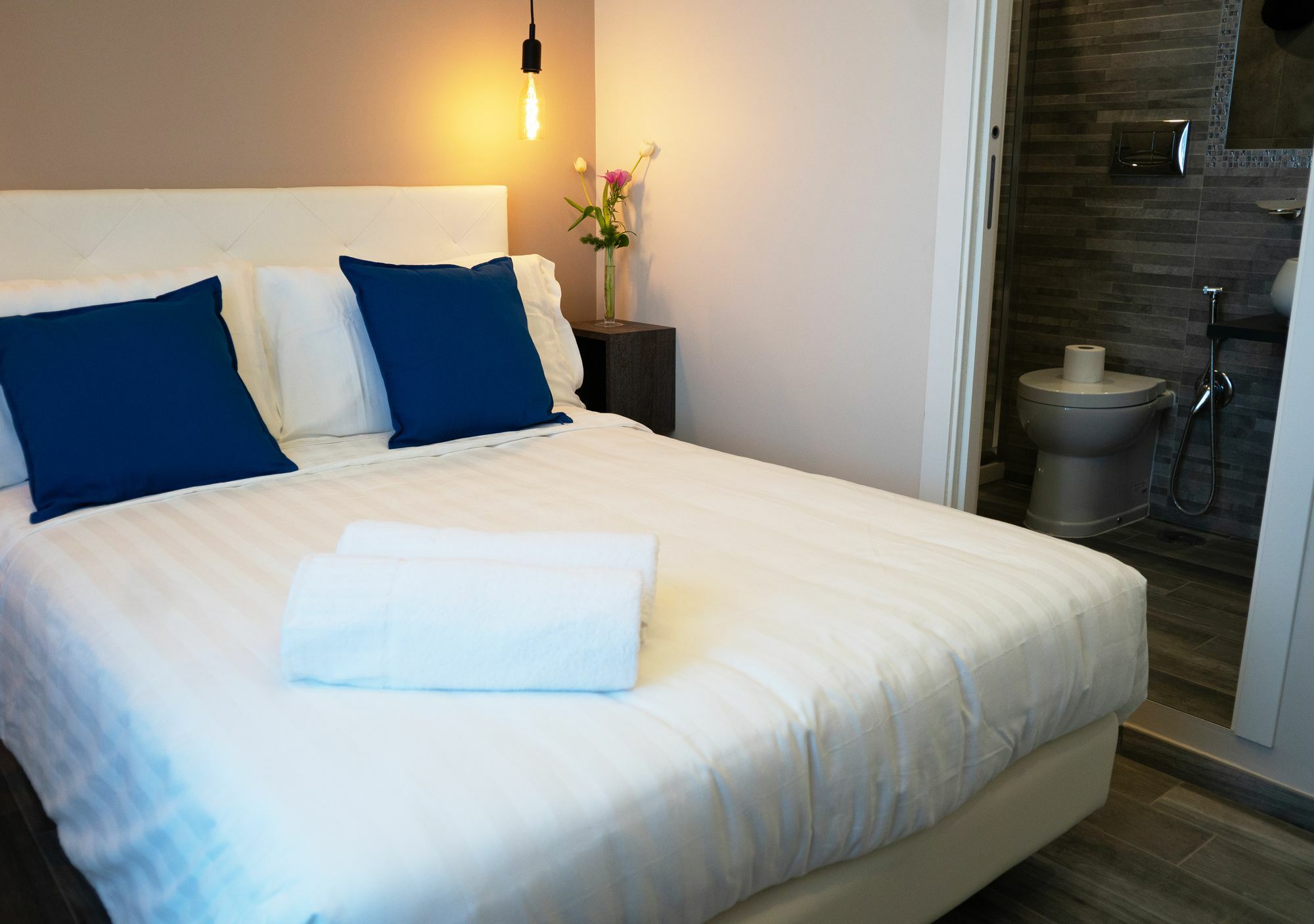Piazza Bologna Little Suites โรม ภายนอก รูปภาพ
