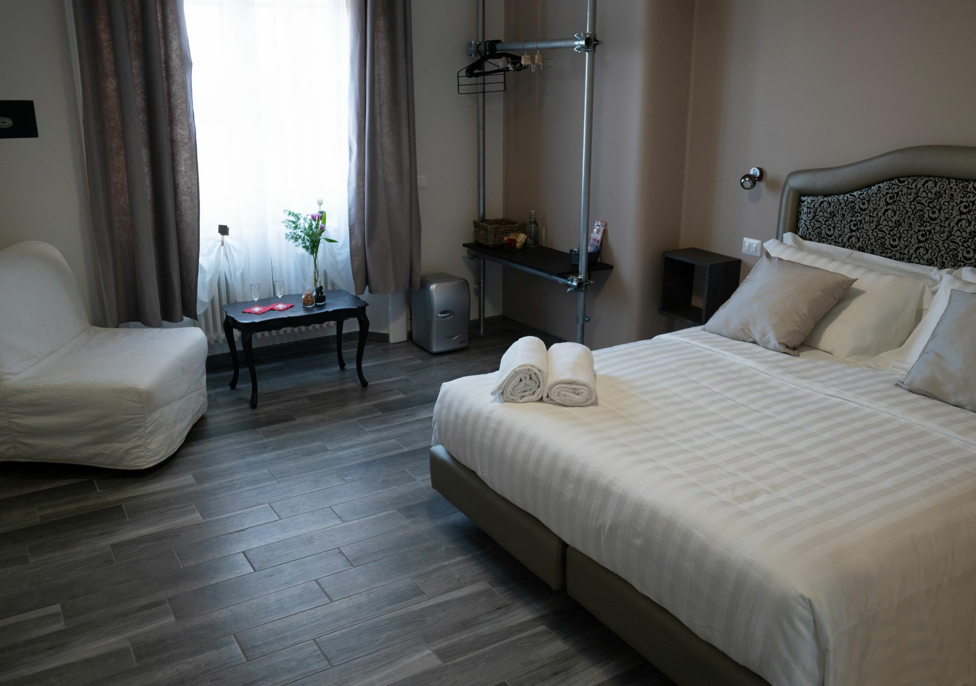 Piazza Bologna Little Suites โรม ภายนอก รูปภาพ